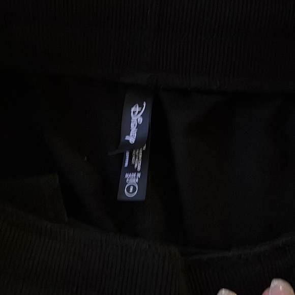 Disney Jogger Mickey Capris - Picture 4 of 4